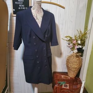 Venus Plus Peplum Peacoat navy.size 14.nwot